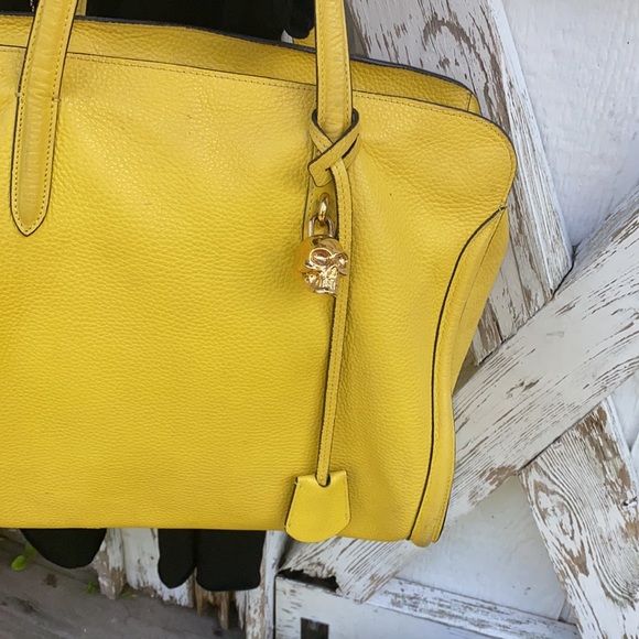 Alexander McQueen Zip Around Tote - Picture 4 of 16